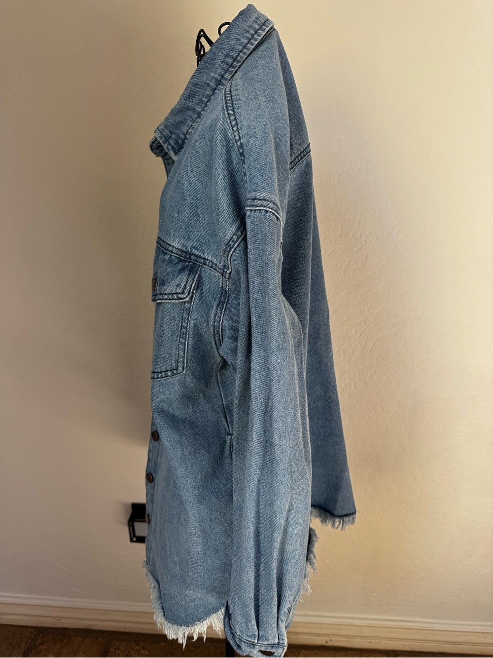 Women's Blue Denim Jean Jacket with Frayed Hem - Picture 2 of 10